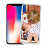 Coque iPhone XS avec bord blanc, personnalisable avec une photo.