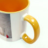 Mug anse et intérieur jaune clair