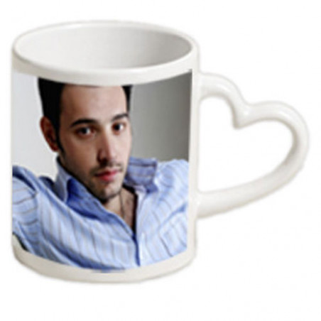 Mug blanc avec poignée forme de coeur