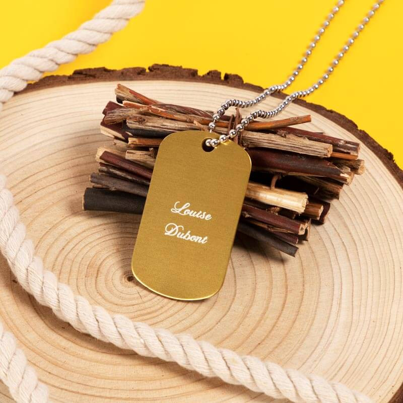 Dog tag gravé doré Dog tag gravé doré
