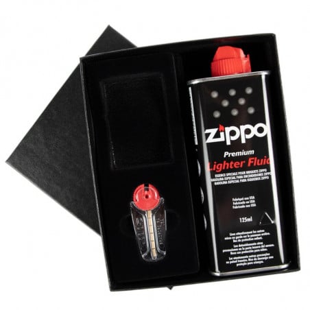 Accessoires zippo dans un coffret