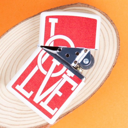 Briquet zippo LOVE gravé