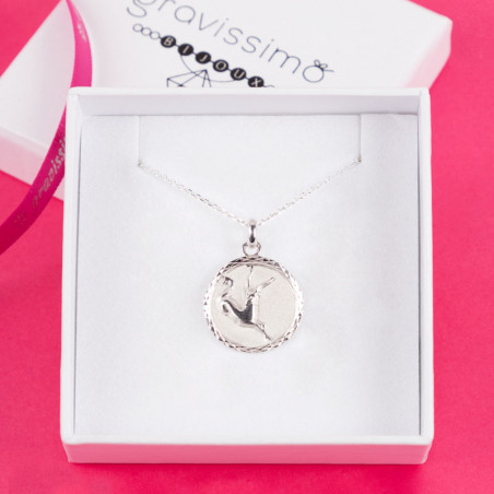 Collier capricorne avec chaîne et écrin Collier capricorne avec chaîne et écrin