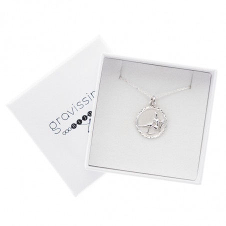 Pendentif vierge avec chaine et écrin bijou